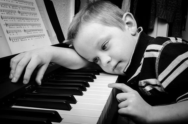 Comment apprendre le piano à un enfant de 5 ans ?