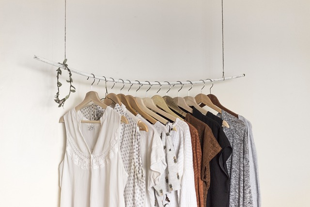 Plongez dans l’univers de la slow life : transformez votre garde-robe avec ce guide inspirant