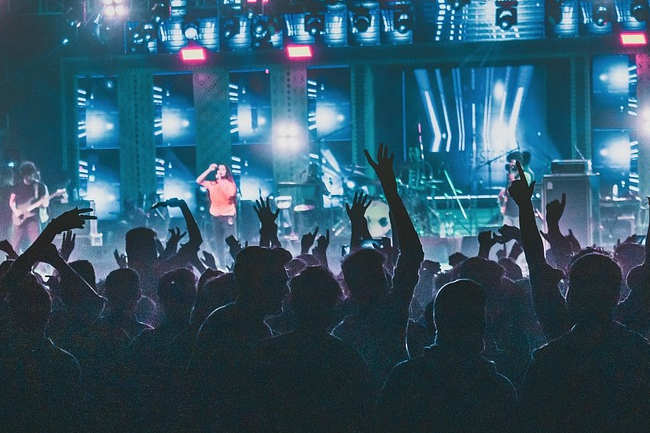 Quand la météo décide du spectacle : plans B vraiment efficaces