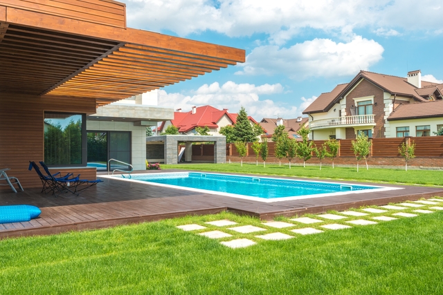Top 5 des installateurs de piscine coque à Bordeaux : guide comparatif 2026